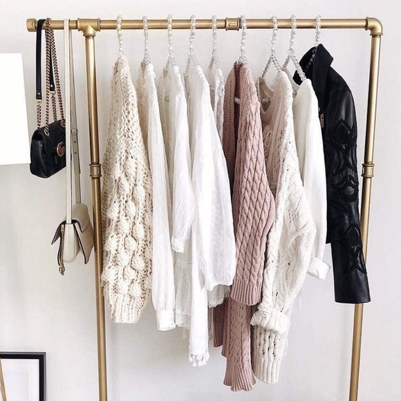 Meet your Posher, Madison - Picture 1 of 1